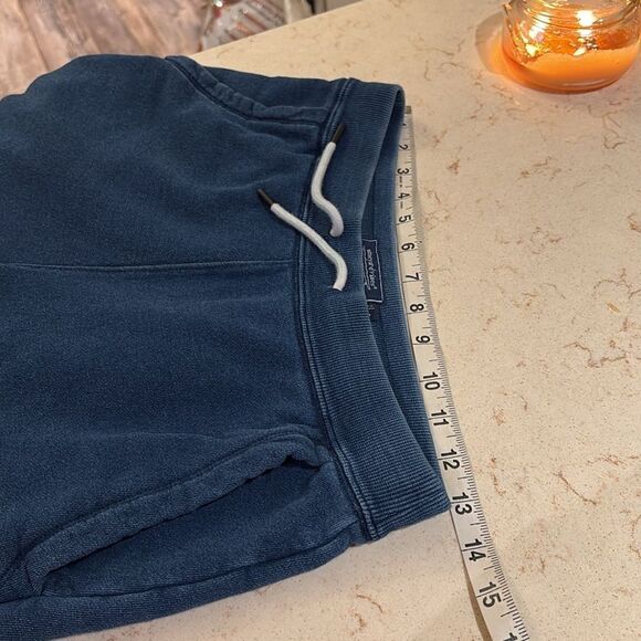 Vineyard Vines sweat shorts SZ Small - Picture 8 of 9